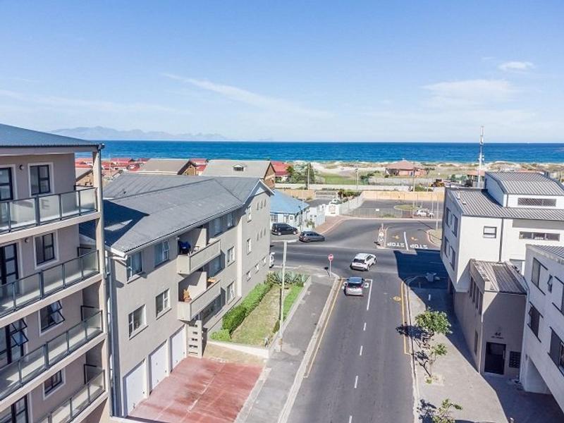 To Let 2 Bedroom Property for Rent in Fish Hoek Western Cape